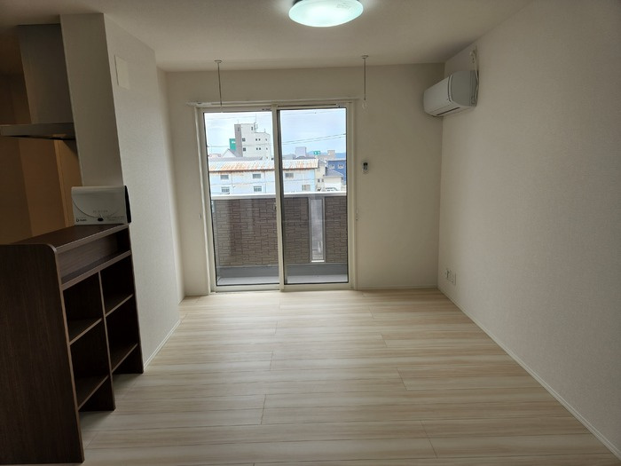 un fleuve(ｱﾝ ﾌﾙｰｳﾞ)の居間・リビング