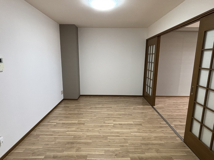 クレスト・デュオの居間・リビング