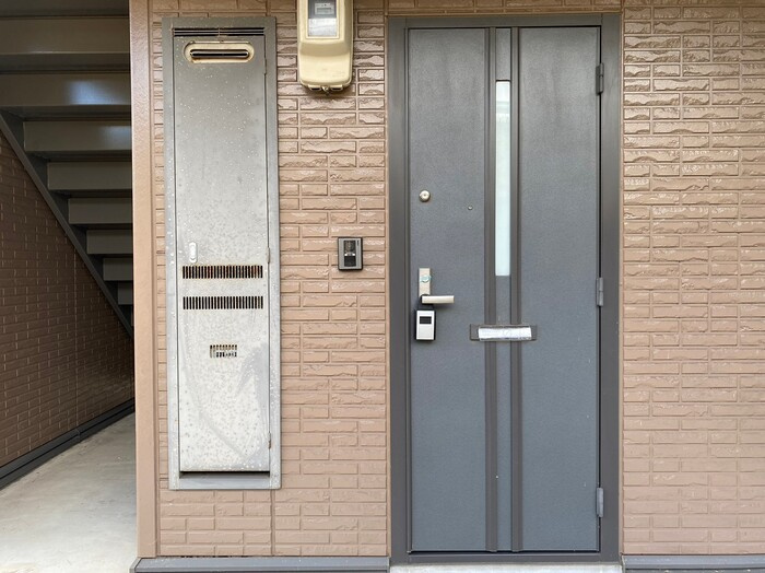 エムステートの玄関