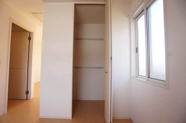 ロアジーナ　B棟の収納