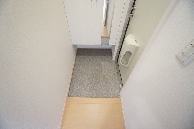 ロアジーナ　B棟の玄関