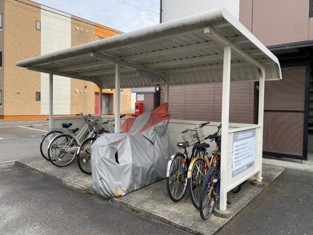 ロイヤルファミール　A