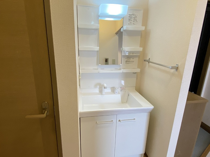 ロイヤルファミール　Aの洗面所