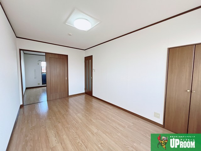 ハイツキューハイBの居間・リビング