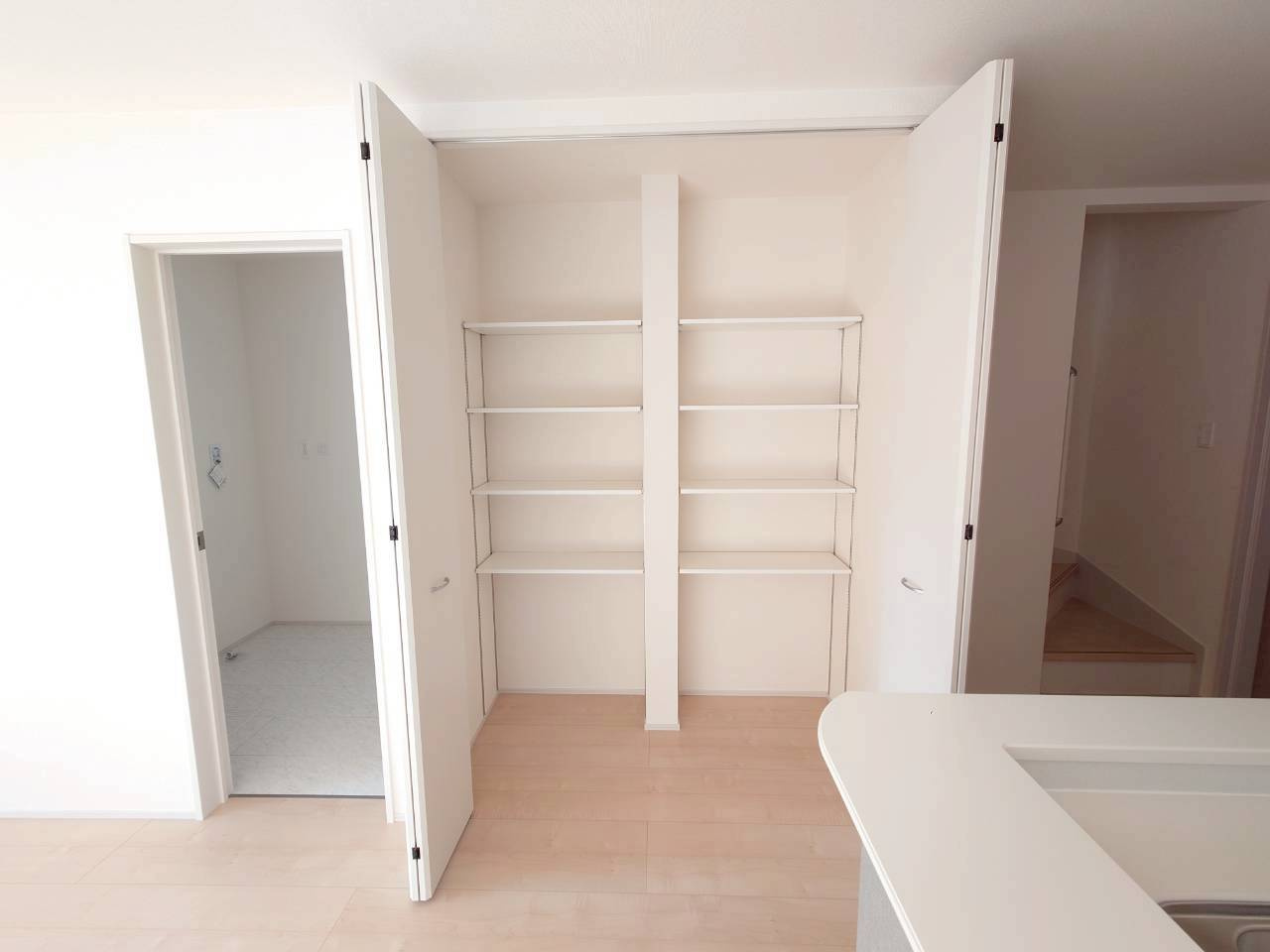 ■■豊見城市我那覇-1号棟（全3棟）の収納|小物を収納するのに便利です