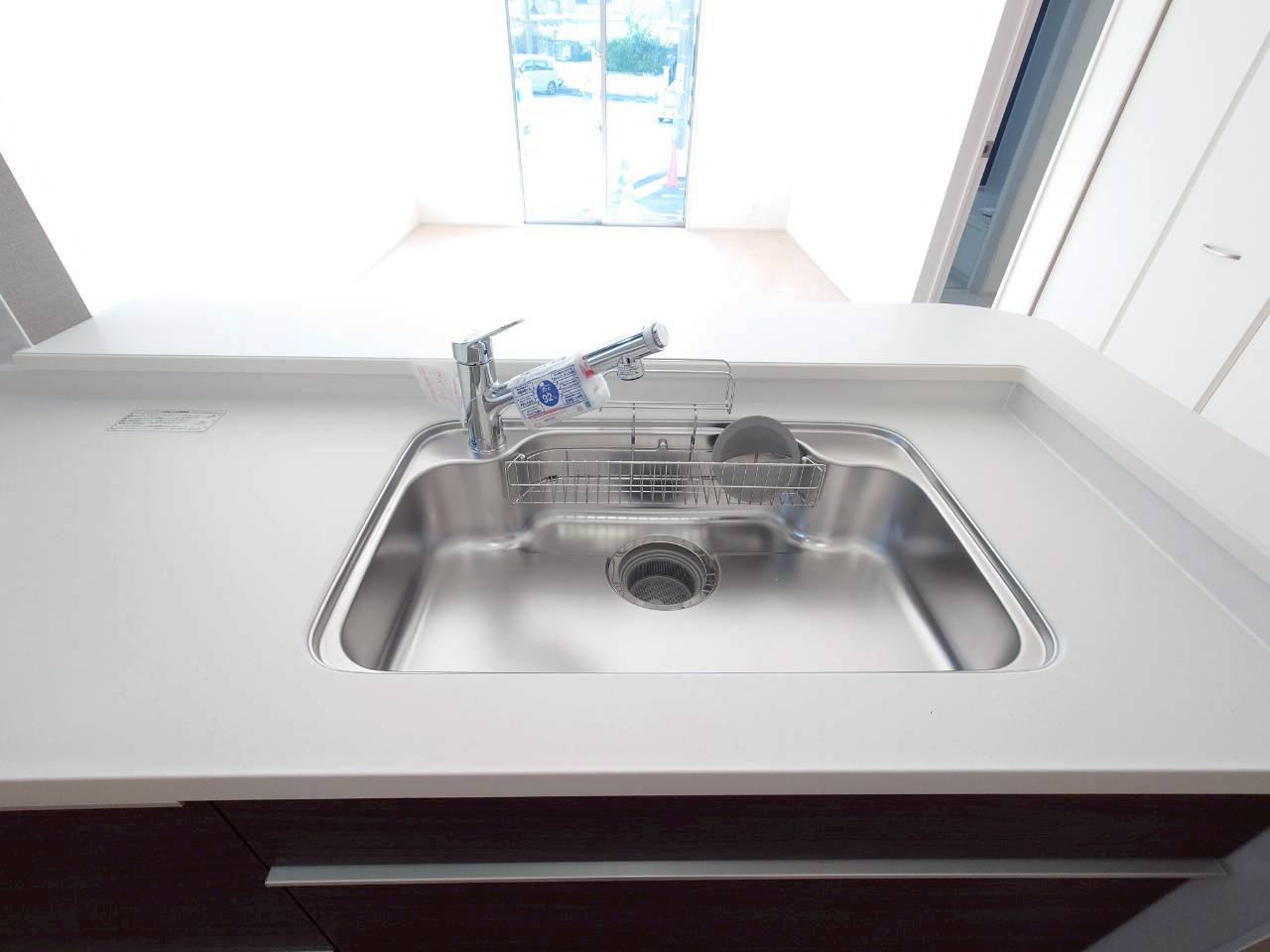 ■■豊見城市我那覇-1号棟（全3棟）のキッチン|コンパクトなキッチンで掃除もラクラク
