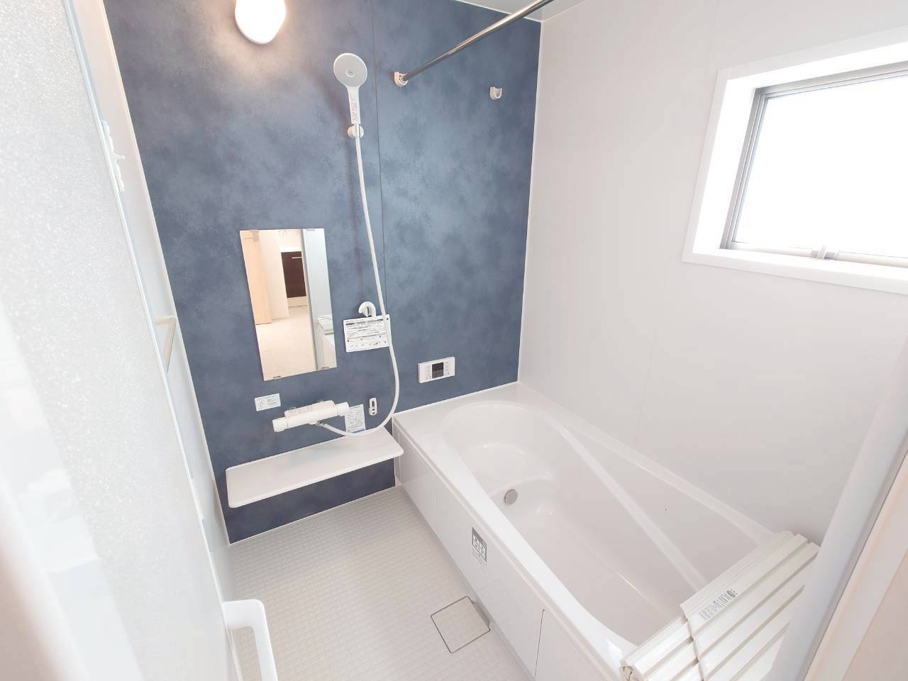 ■■豊見城市我那覇-1号棟（全3棟）の浴室|日々の疲れを癒すお風呂付です