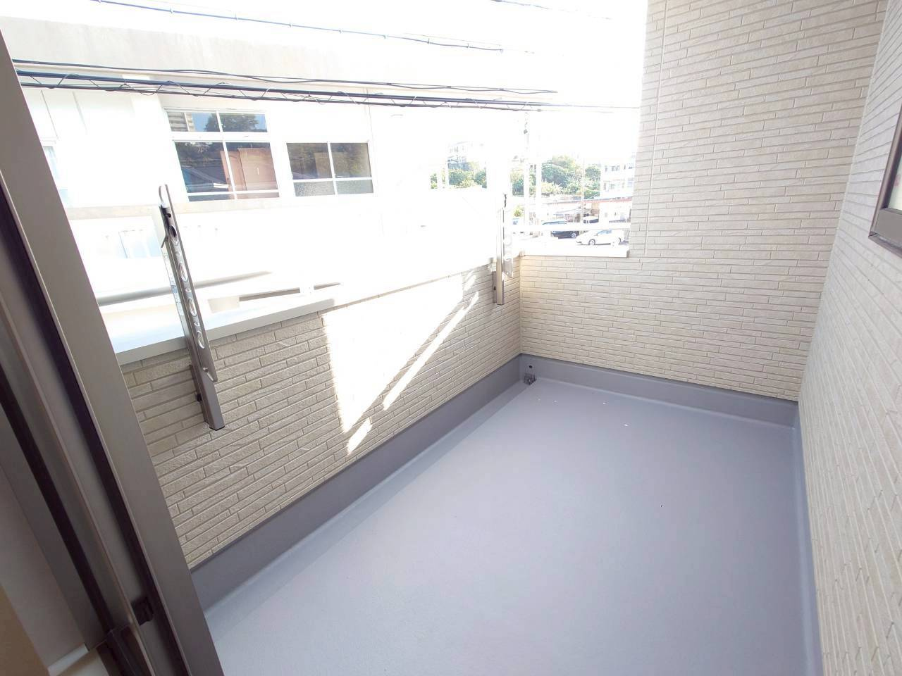 ■■豊見城市我那覇-1号棟（全3棟）のバルコニー|外からの目が気にならないバルコニーで洗濯物が干せます