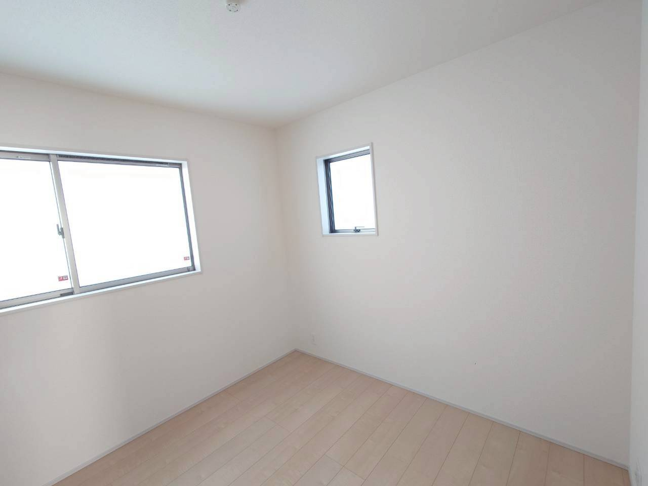 ■■豊見城市我那覇-1号棟（全3棟）の洋室|個人の部屋や寝室として使える洋室です