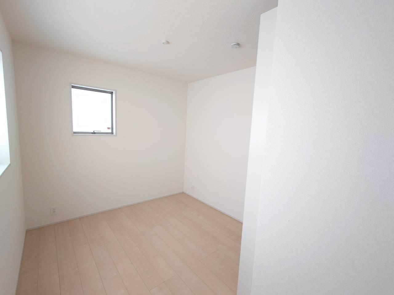 ■■豊見城市我那覇-1号棟（全3棟）の洋室|広々とした洋室です