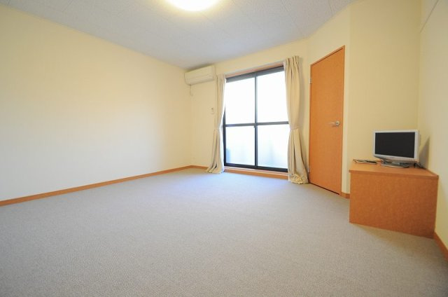 レオパレス松山インターの寝室|備品や設備仕様は号室等により異なります現地をご確認下さい。