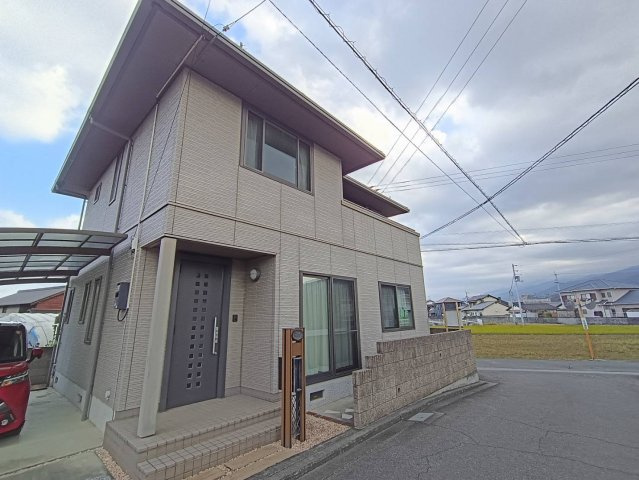 西条市樋之口67-3　中古戸建の外観