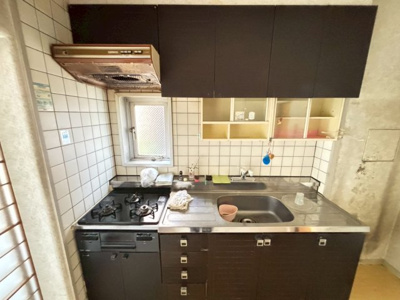 【キッチン】 | ノバカネイチ津久野台 | 料理に集中しやすい壁付けタイプのシステムキッチンですよ♪