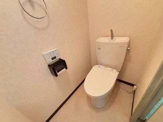 【トイレ】 | ノバカネイチ津久野台 | 温水便座洗浄便座ですので、寒い日も温かい便座で安心して使用していただけますよ！