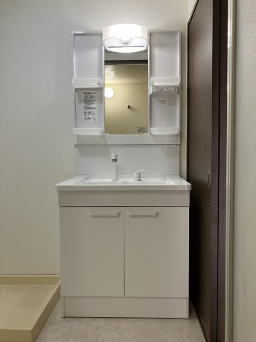 SUN　WITHの独立洗面台