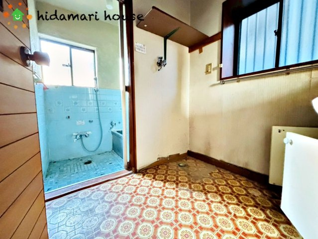 上尾市大谷本郷　中古戸建の洗面所