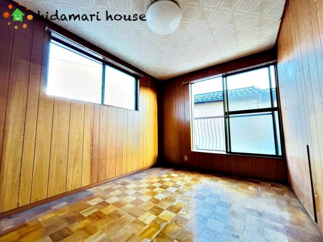 上尾市大谷本郷　中古戸建の洋室