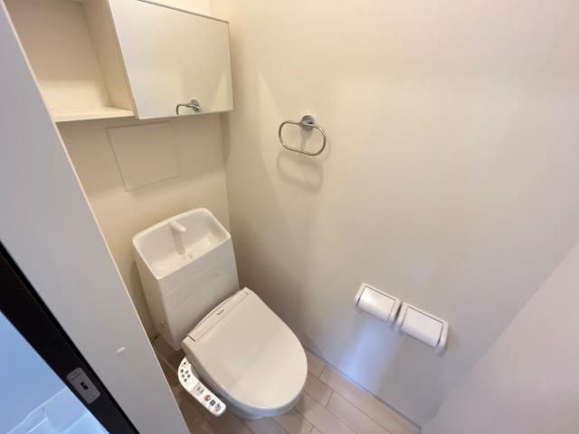 ルヴニール祇園平原Ｐ＆ＴⅢのトイレ|シャワー付トイレ