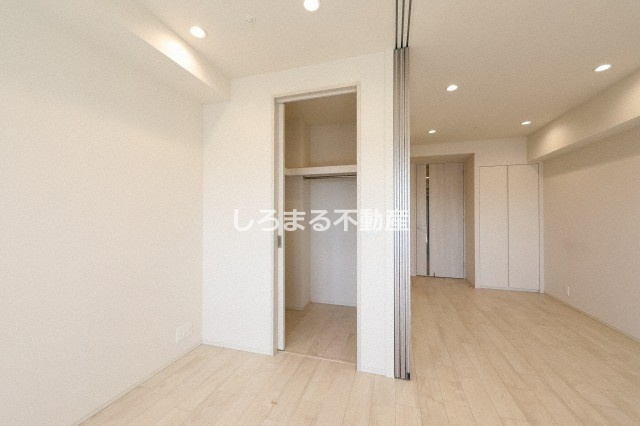 ブランズ北堀江プレイスの収納