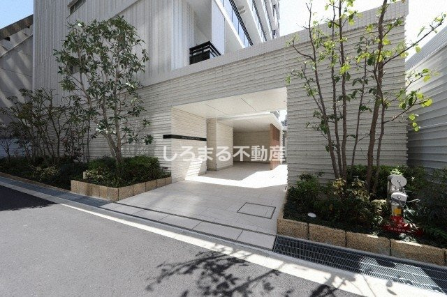 ブランズ北堀江プレイスのエントランス