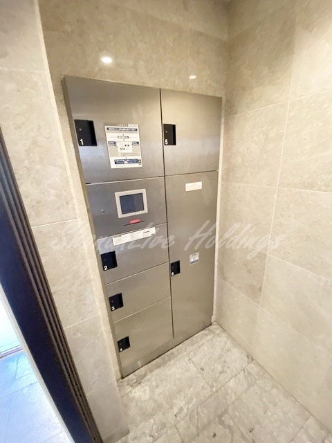 平塚市宮松町の賃貸マンションのその他共用部分|宅配ボックス完備