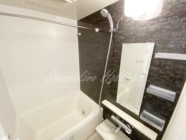 平塚市宮松町の賃貸マンションの浴室|清潔感のあるお風呂です♪