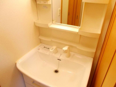 【洗面所】 | ピーチテラス | 忙しい朝には欠かせない洗面所です