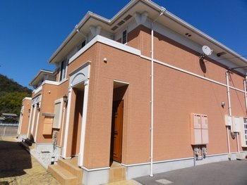 【外観】 | ピーチテラス | 外観もきれいです