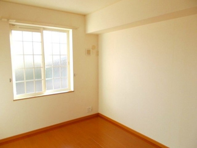 【内装】 | ピーチテラス | 明るい室内です