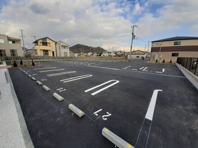 【駐車場】 | カミーノクラントーノ　ウーノ | 車をお持ちの方に嬉しい駐車場付きの物件です