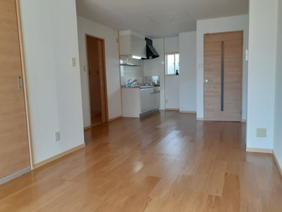 【居間・リビング】 | エスポワール御立Ａ | 使いやすい居間です