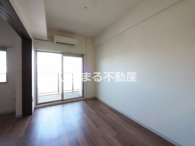 プレサンス京町堀ノースの居間・リビング