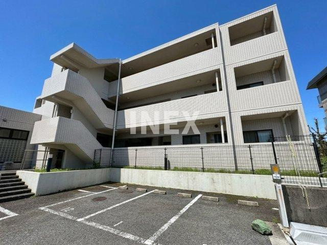 横浜市中区根岸旭台の賃貸マンションの外観