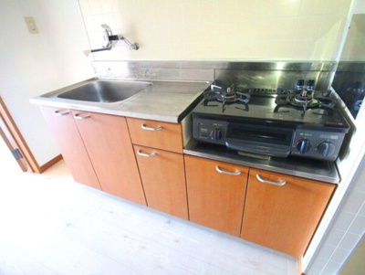 【キッチン】 | ポラール | コンパクトなキッチンで掃除もラクラク