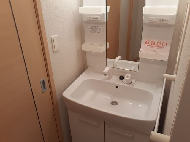 レイ・アンジュの洗面所