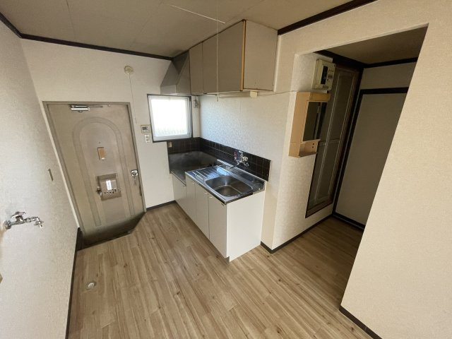 第二丸善富士見ハイツ の洋室