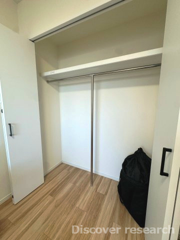 クリオ三鷹伍番館の収納|【クローゼット】
たくさん収納できそうなクローゼットです。