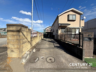 【前面道路含む現地写真】