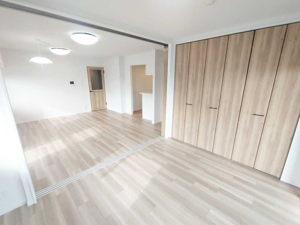 ダイアパレス幕張タイムズガーデンの居間・リビング