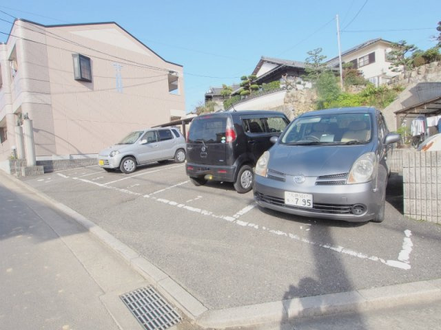 グリーンハウスの駐車場