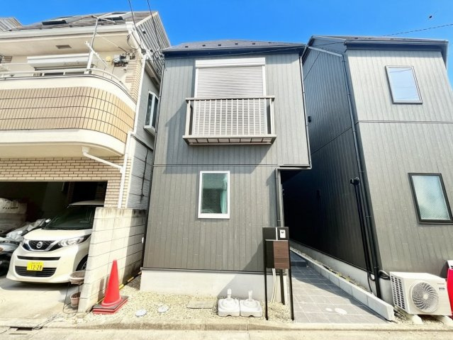 世田谷区八幡山2丁目　新築戸建