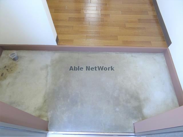 アークヒルズフクモトNO.3Bの玄関