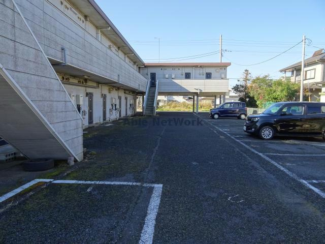 アークヒルズフクモトNO.3Bの駐車場|駐車場