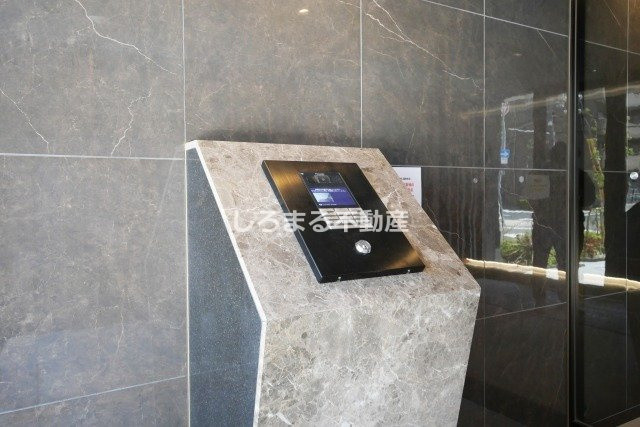 プレサンス四天王寺前夕陽ヶ丘　凛宮のエントランス