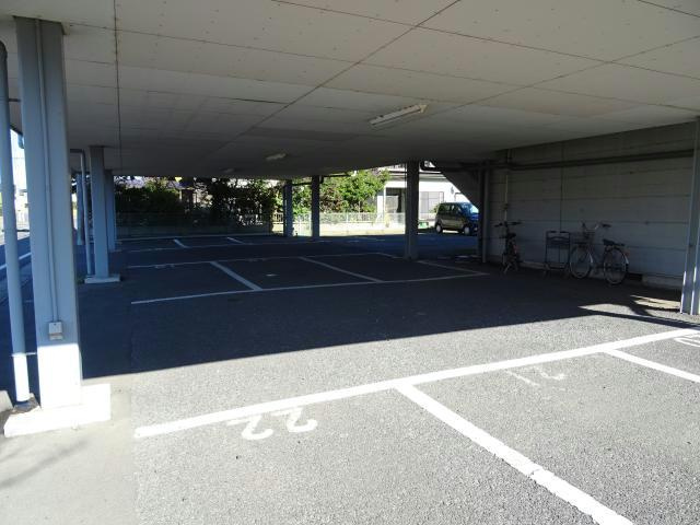 アークヒルズフクモトNO.3Bの駐車場|駐車場