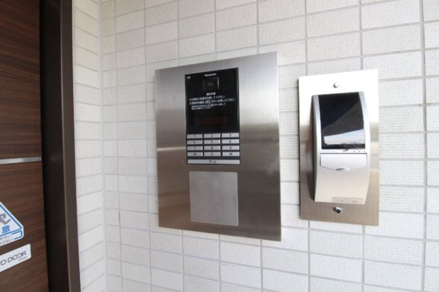 Ｓｈａｌｌｏｗ　Ｇａｒｄｅｎ　A棟のロビー