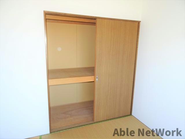 アークヒルズフクモトＮＯ．５Ａの収納|押入れ