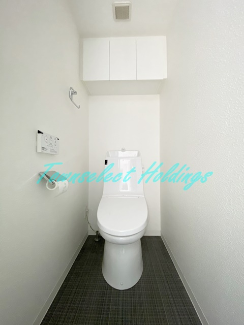 藤沢市藤沢の賃貸マンションのトイレ|シンプルで使いやすいトイレです