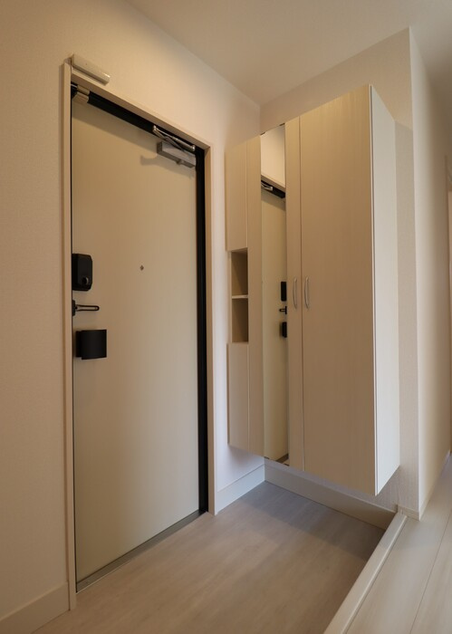 グランド　レジデンスの玄関