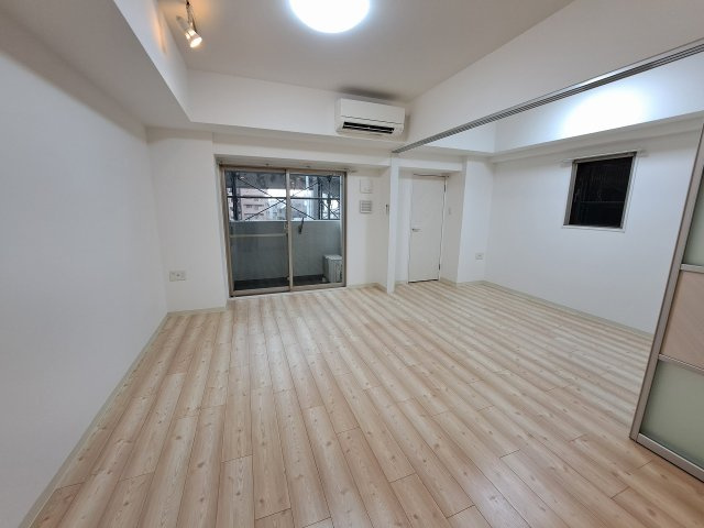 セレニテ甲子園Ⅰの居間・リビング